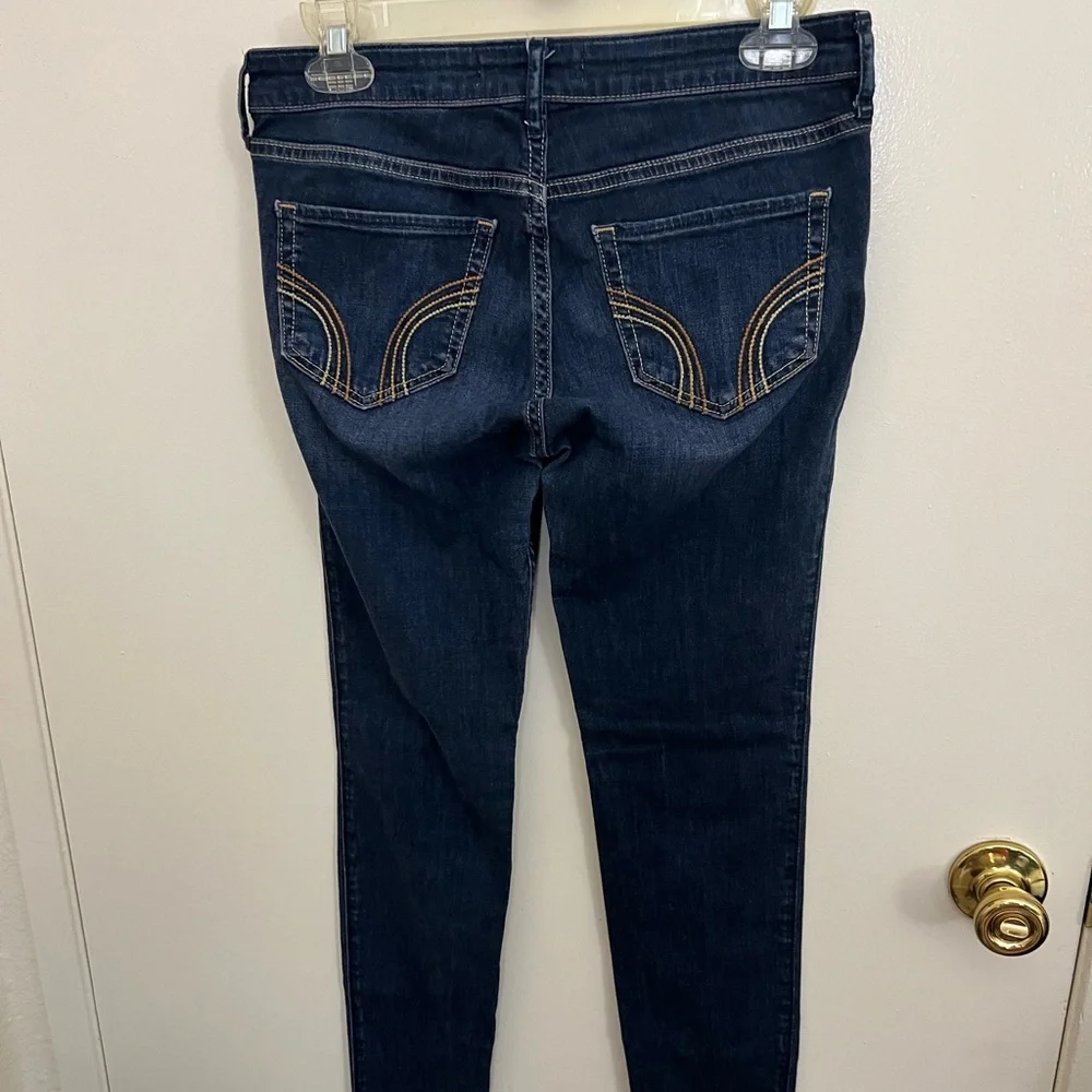 Hollister Jeans - Picture 3 of 4